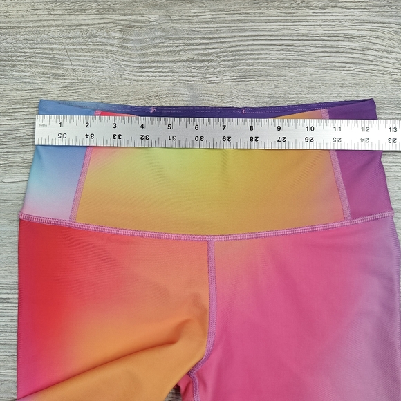 Athleta Rare! Love Proudly 7/8 Tight Rainbow Ombre Gym Run Yoga Size XS - Picture 8 of 11